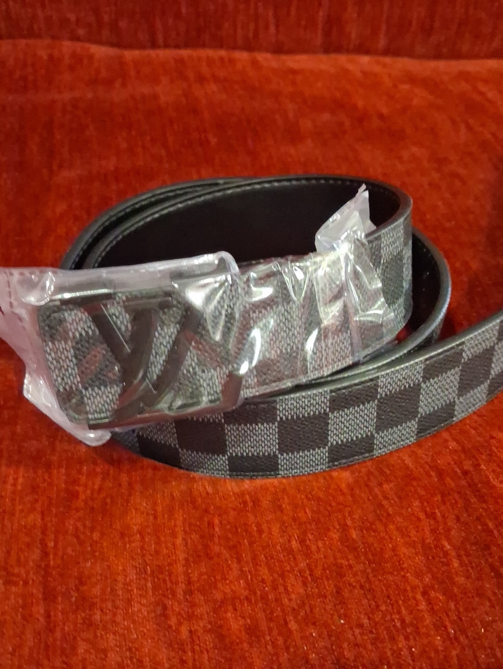 NWOT Louis Vuitton Damier Graphite BLACK LV Buckle Belt - Black/Grey